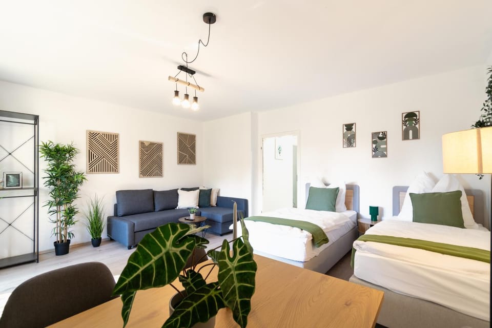 Bed, Living room, Photo of the whole room, Seating area, Bedroom
