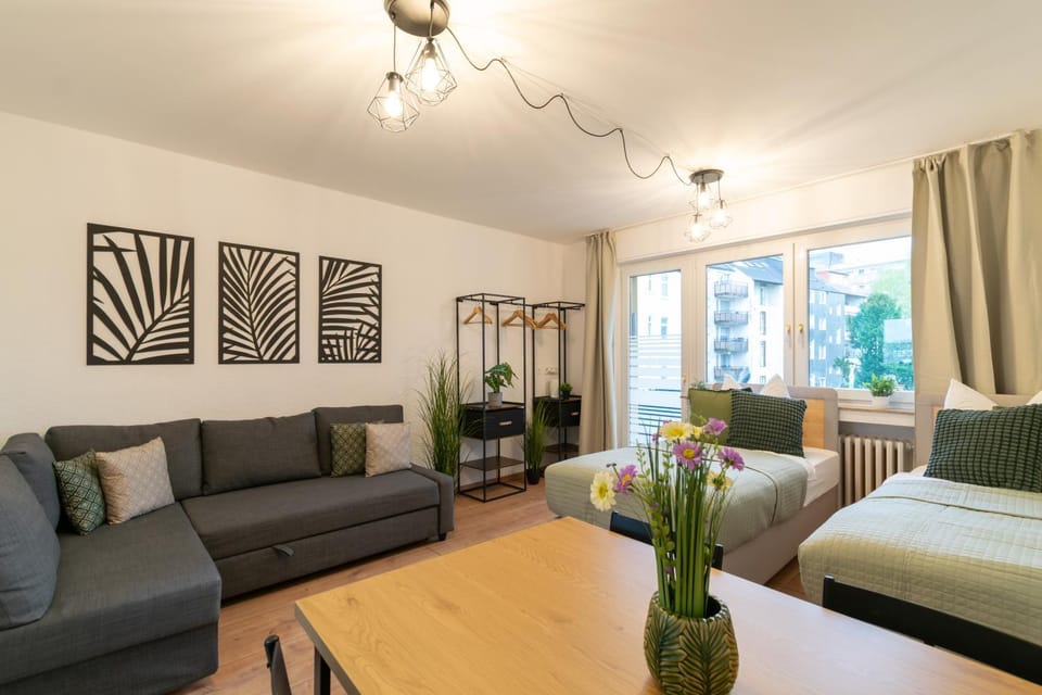 Bed, Living room, Photo of the whole room, Seating area, Bedroom