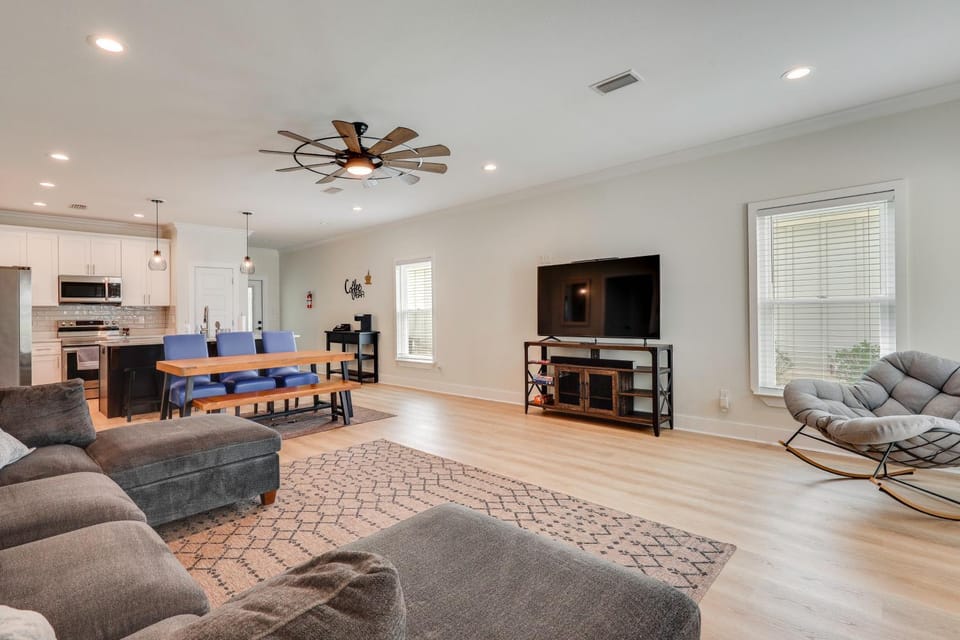 NEW! Foley Family Escape w/ Fenced Yard House in Foley