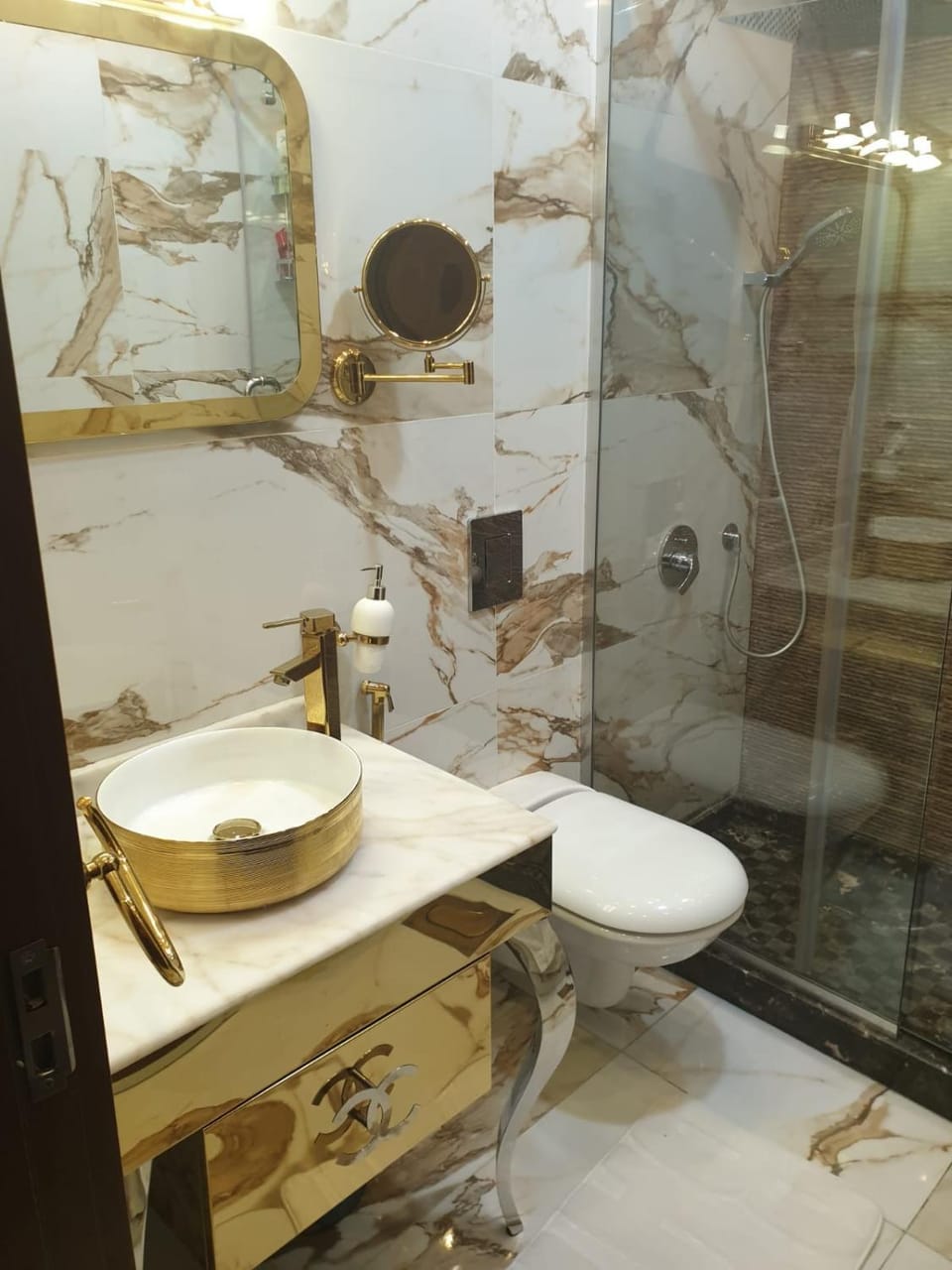 Modern Luxury Apartment near Concord Plaza 20 min to airport Apartment in New Cairo City
