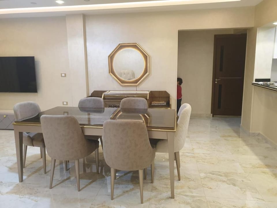 Modern Luxury Apartment near Concord Plaza 20 min to airport Apartment in New Cairo City