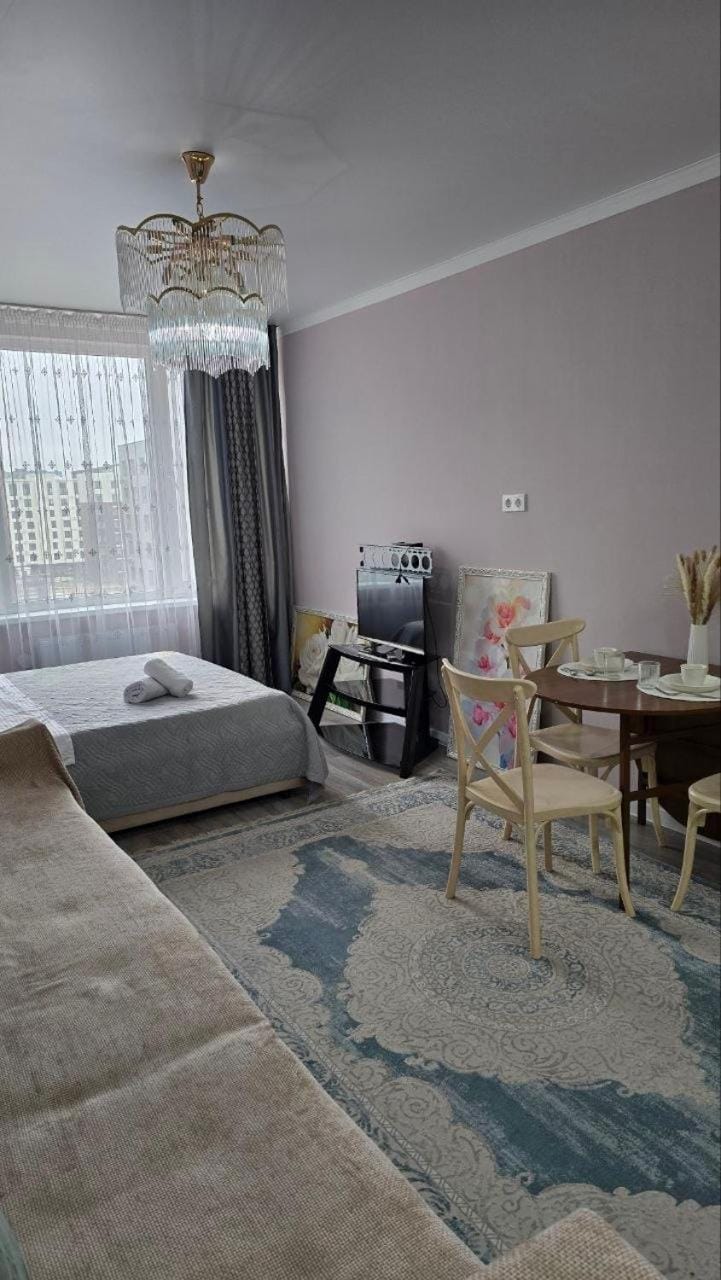 Bed, Living room, Seating area
