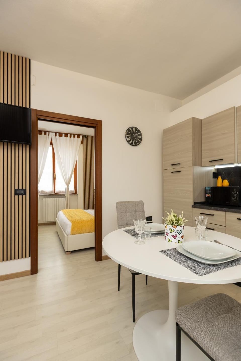 Dining area, Bedroom, kitchen