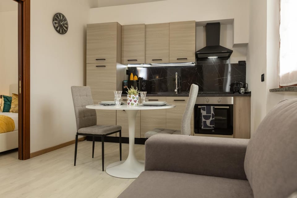 Free Parking - Artstay - Apt Near Rho Fiera Apartment in Rho