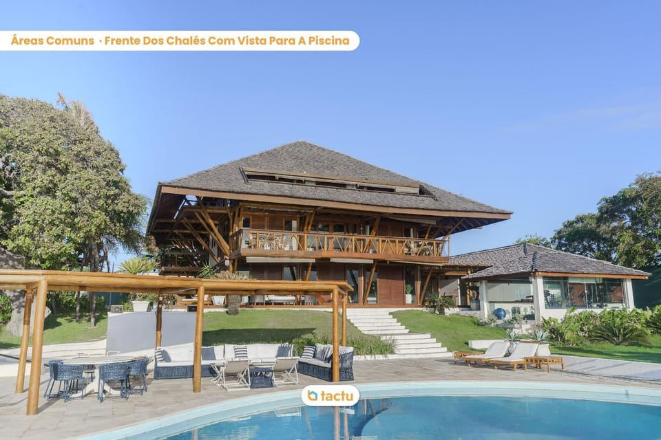 Facade/entrance, Day, Swimming pool