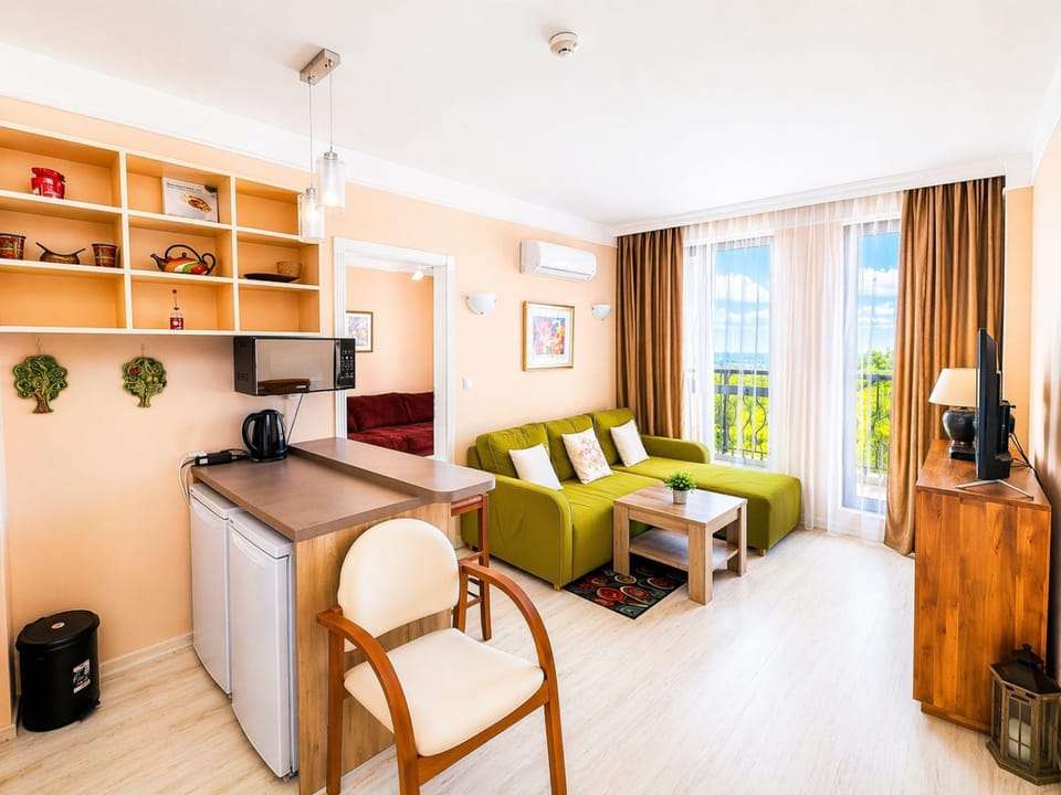 TV and multimedia, Living room, air conditioner