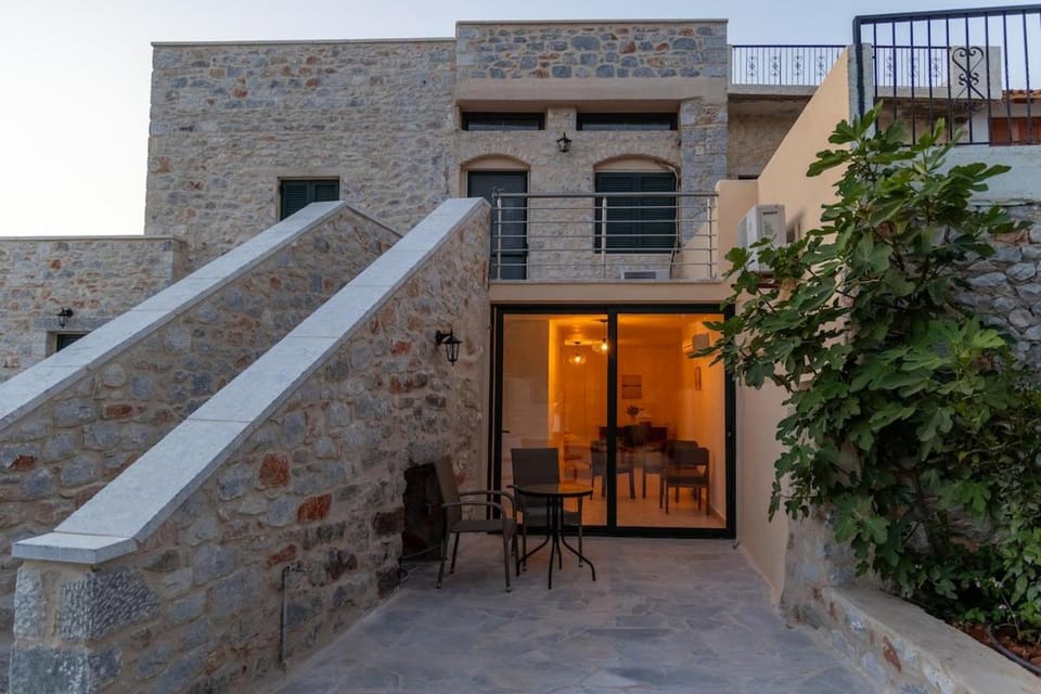 Mani Tsopakas Residences Avli studio Apartment in Peloponnese Region