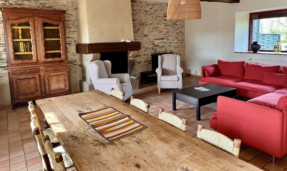 Communal lounge/ TV room, Living room