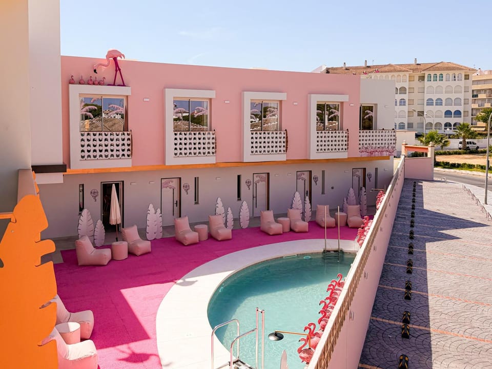 Facade/entrance, Swimming pool