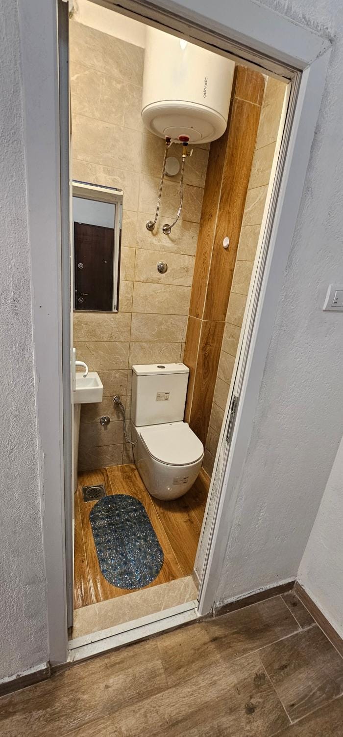 Rooms & apartments Anna Bed and Breakfast in Dobrota