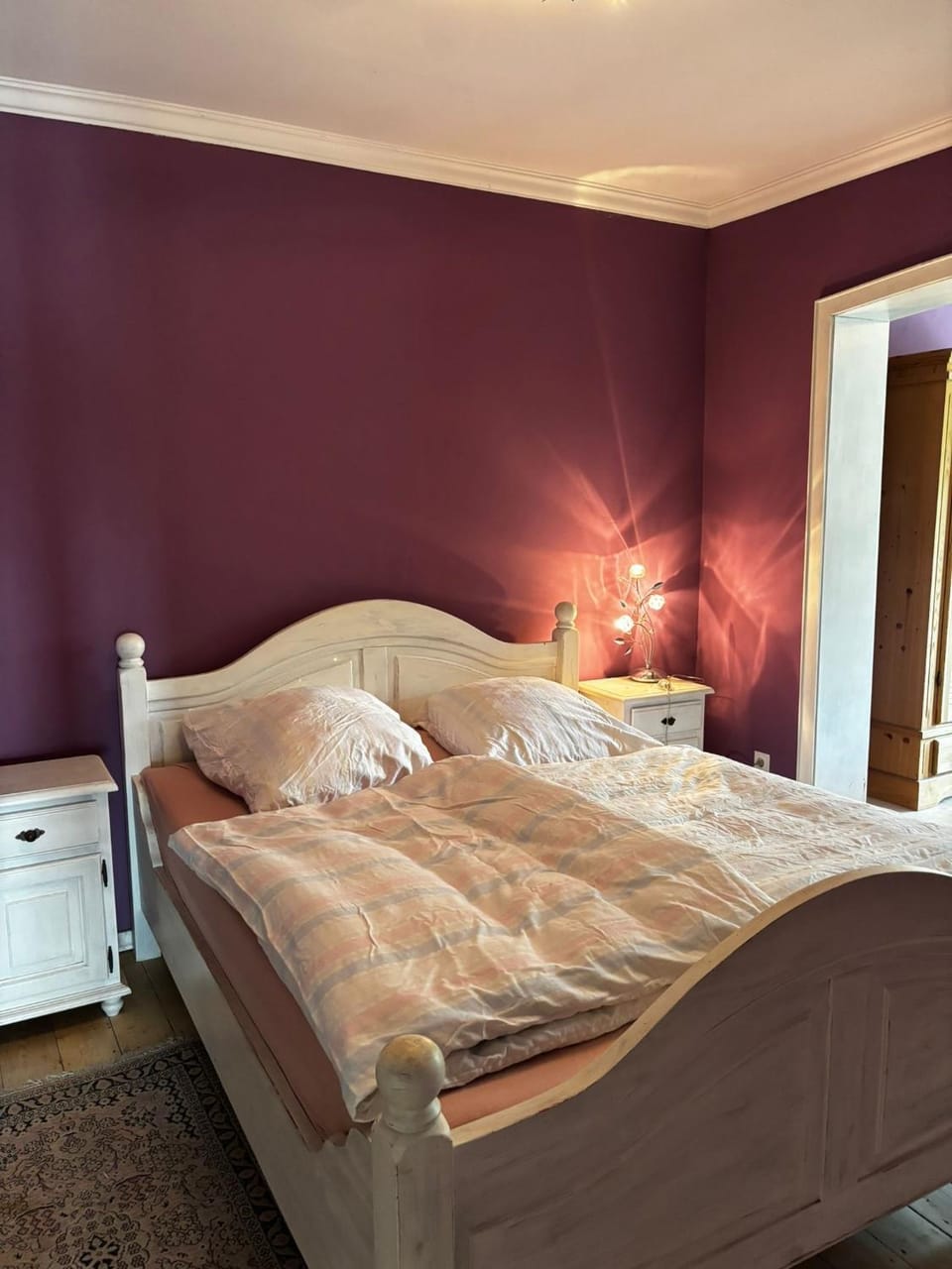 Große Zimmer mit einem Bad Bed and Breakfast in Mönchengladbach