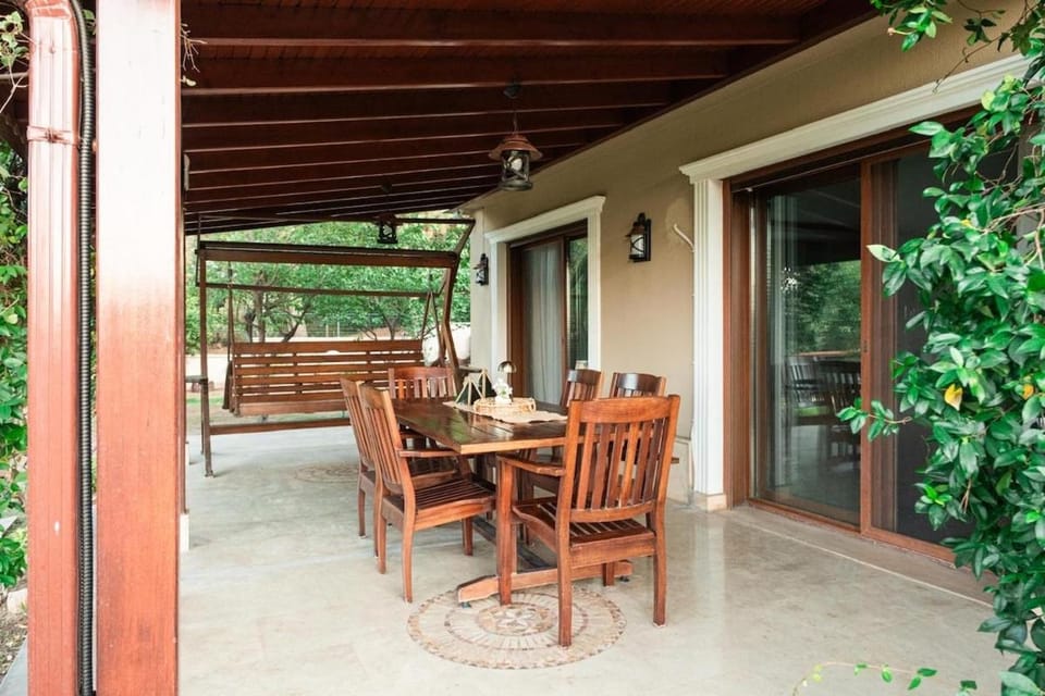 Private Villa in the Forest with Pool and Jacuzzi Villa in İzmir Province