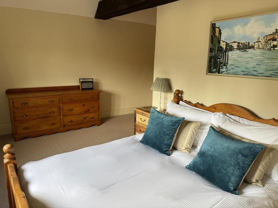 The Old Doctors Surgery Apartment in Chipping Campden