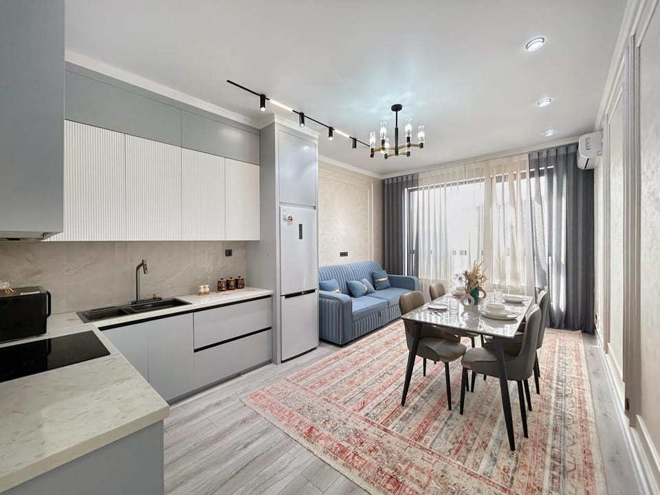 Kitchen or kitchenette, Living room, Seating area, Dining area, stove