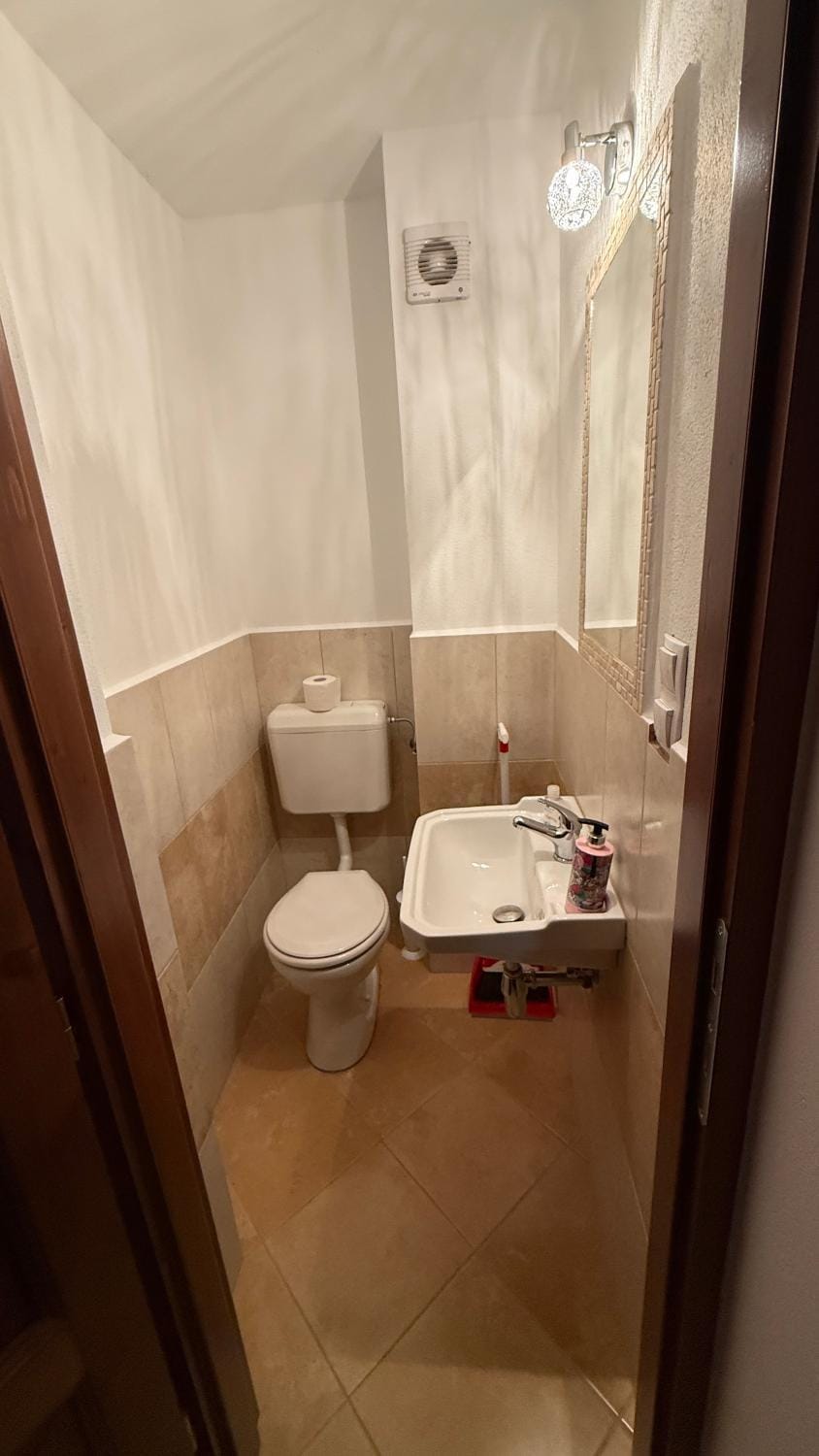 Tranzit Apartman 4 Apartment in Romania
