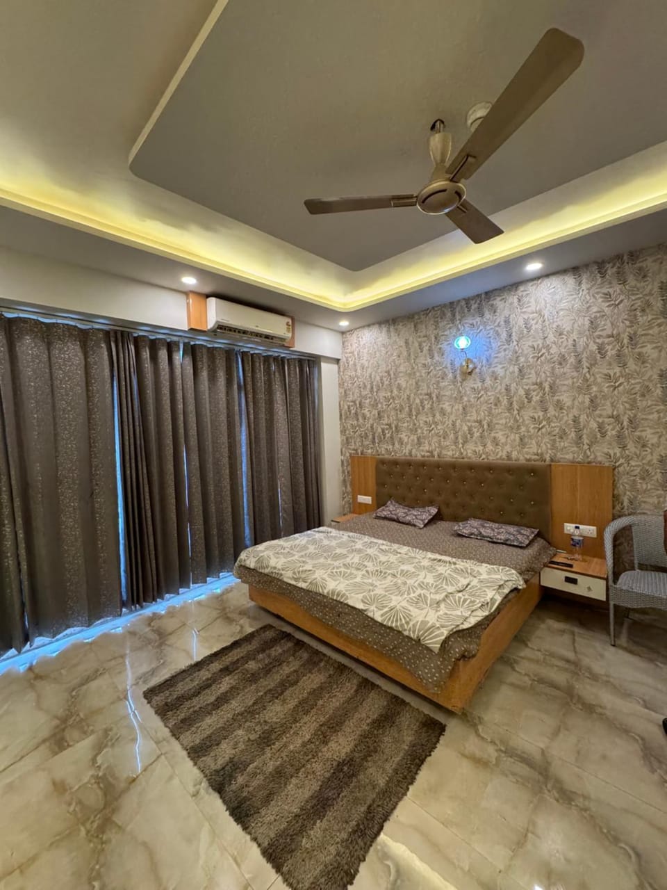 Gcc Stayss Apartment in Noida