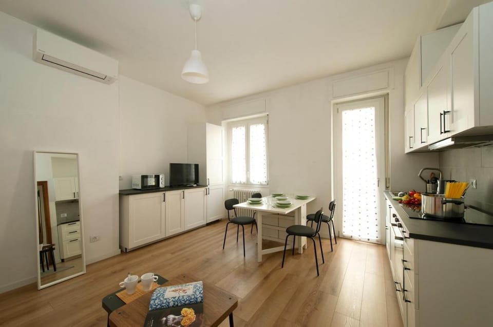 M4 Tolstoj Bilocale Moderno a 50m dalla Metro Apartment in Milan