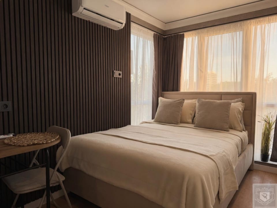 RentHouse Apartments Panoramic-Airport-Studio Apartment in Chișinău