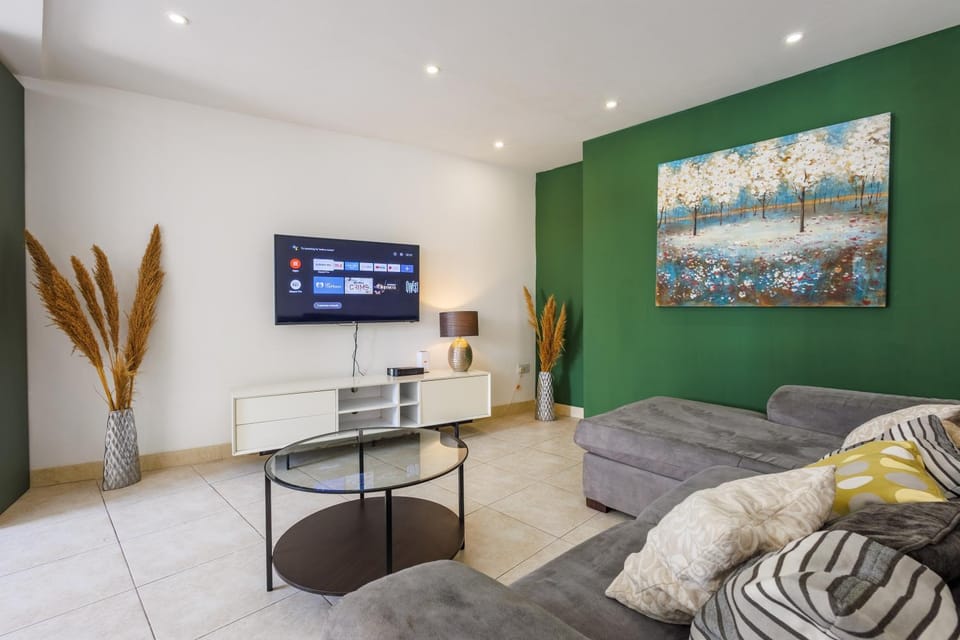 TV and multimedia, Living room, Seating area