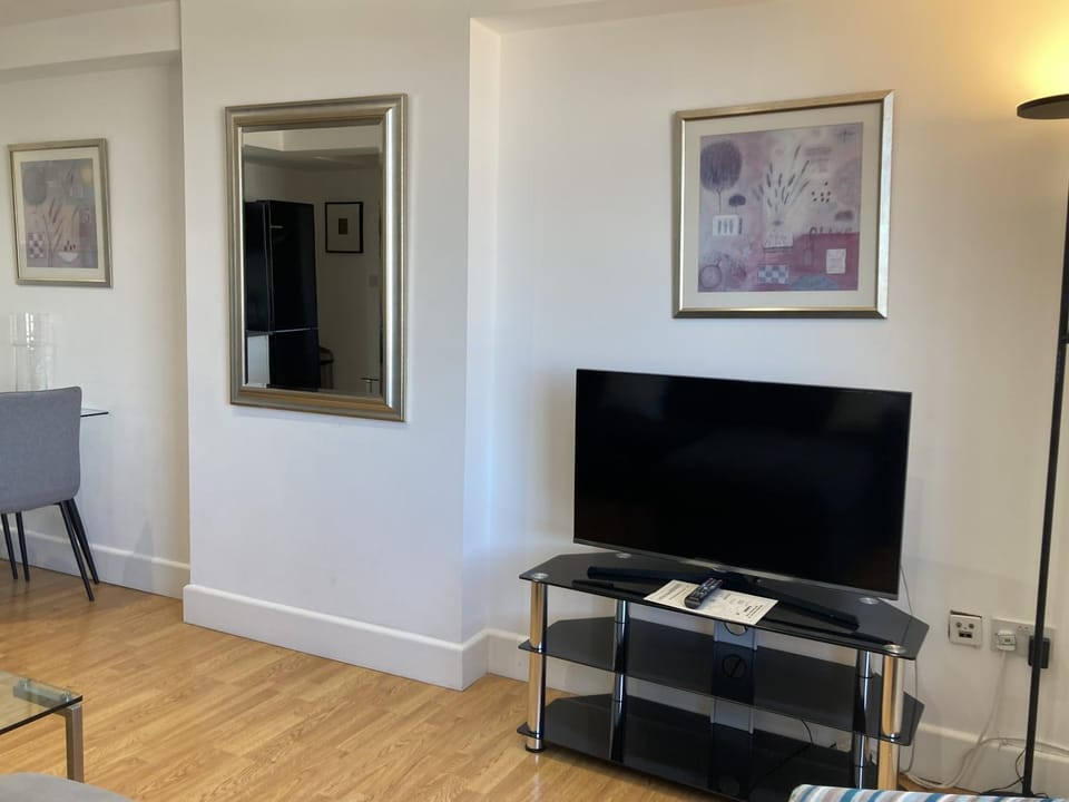 NELL GWYNN HOUSE - Panoramic Two Bedroom Apartment Apartment in City of Westminster