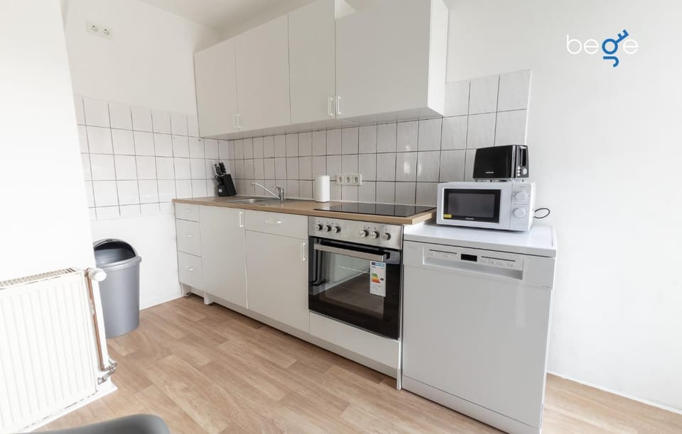 microwave, oven, kitchen