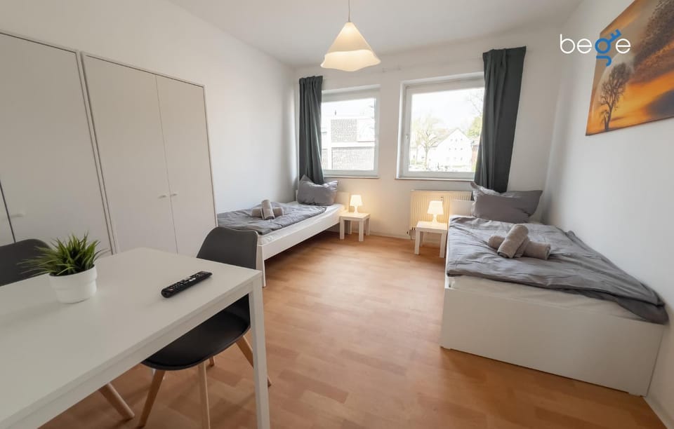 Photo of the whole room, Bedroom, heating