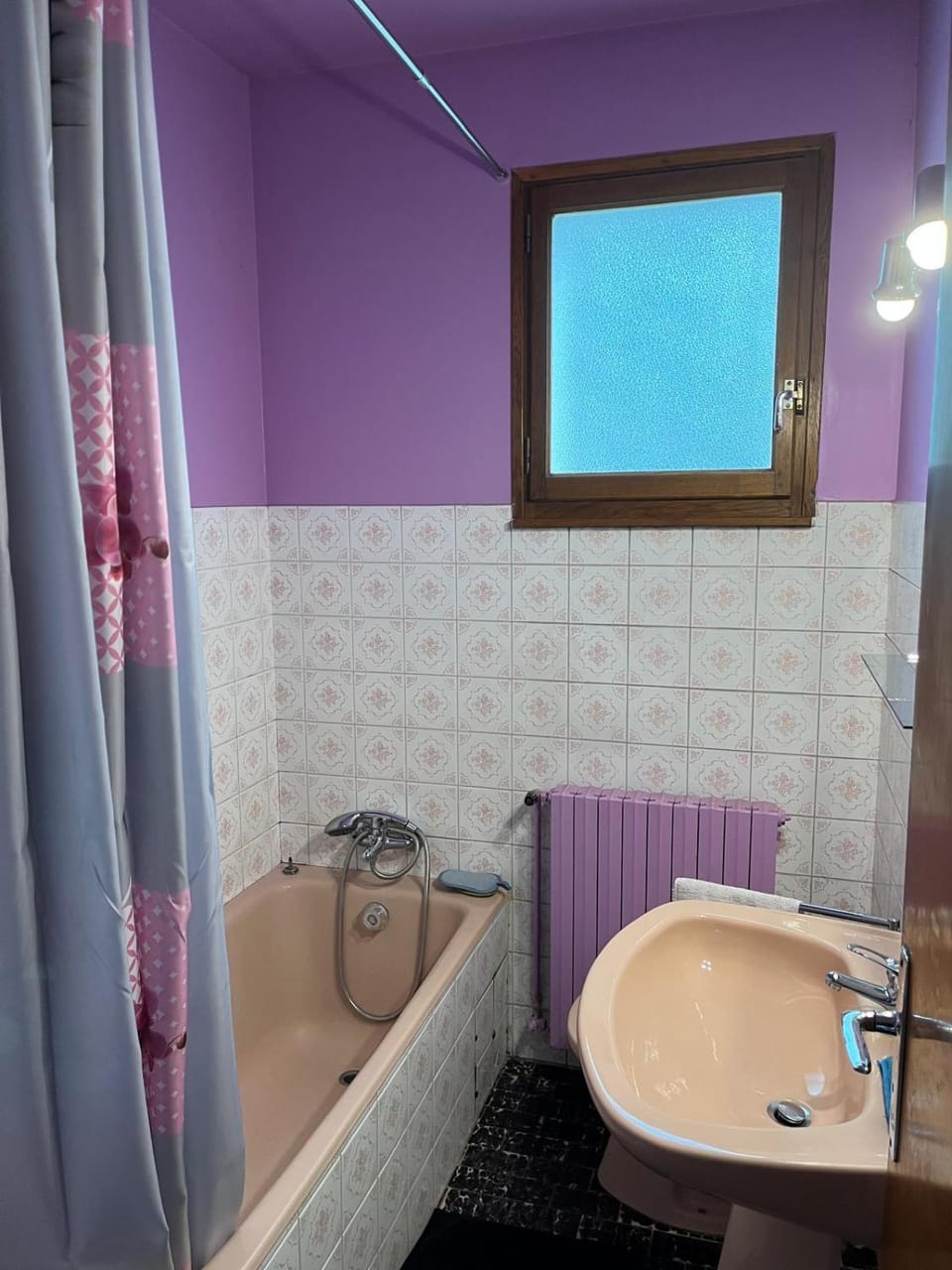 Bathroom, Bath