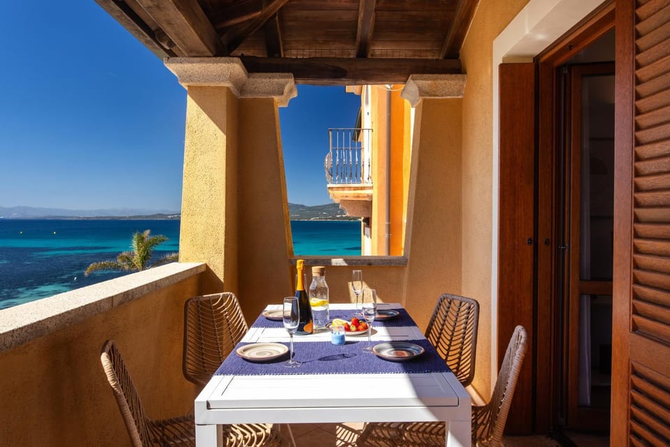 View (from property/room), Balcony/Terrace, Sea view