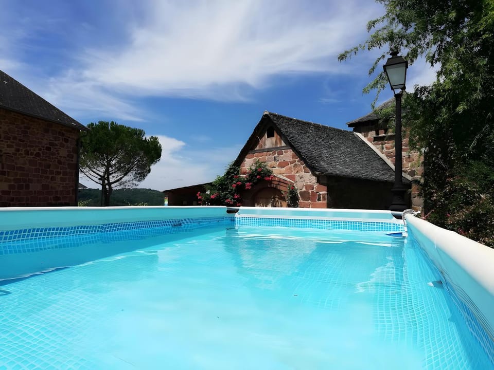 Property building, Swimming pool