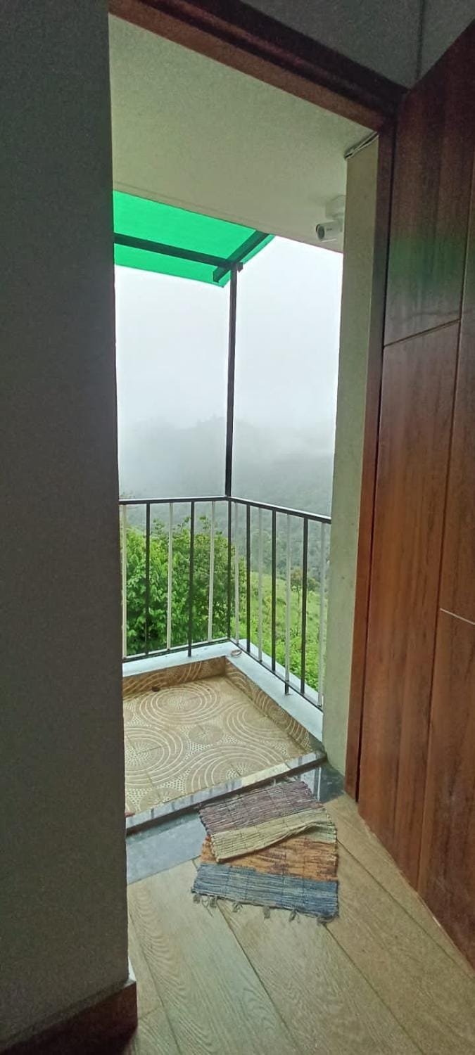 Lotus Home Stay Bed and Breakfast in Kodaikanal
