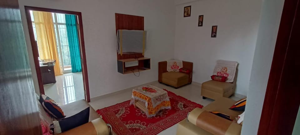 Lotus Home Stay Bed and Breakfast in Kodaikanal