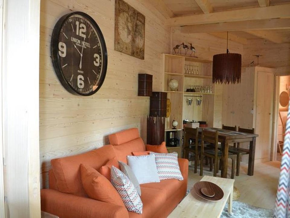 Chalet fonctionnel - 6 pers. - API-1-52-2271 Campground/ 
RV Resort in Nouvelle-Aquitaine