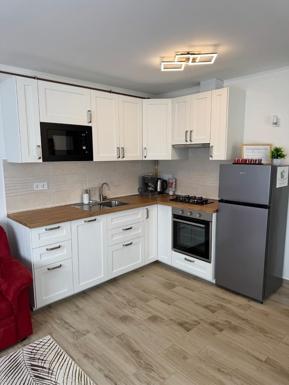 Kitchen or kitchenette
