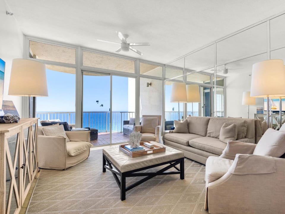 Day, Balcony/Terrace, Living room, Seating area, Sea view, furniture