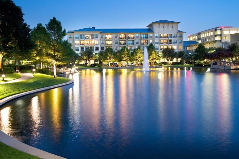 Nearby landmark, Lake view, River view