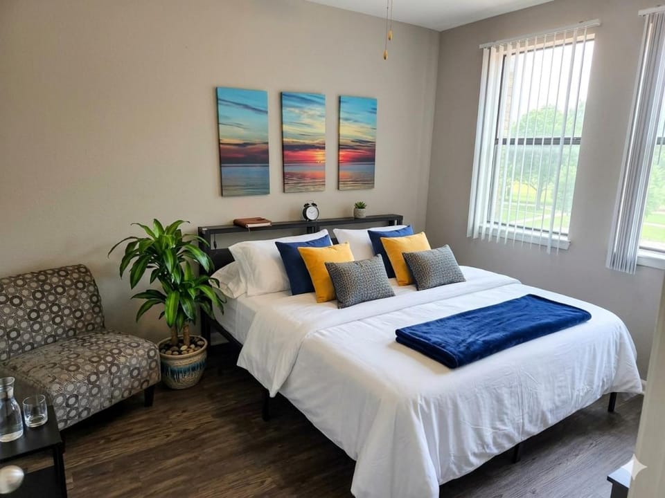 Bed, Bedroom