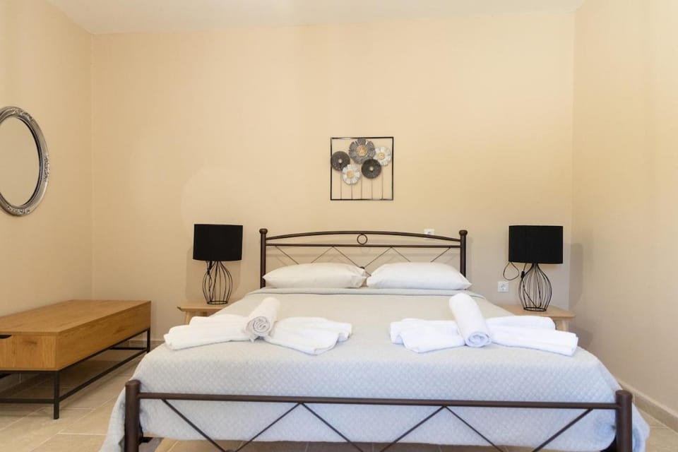 Mani Tsopakas Residences Trisakia apt Apartment in Peloponnese Region