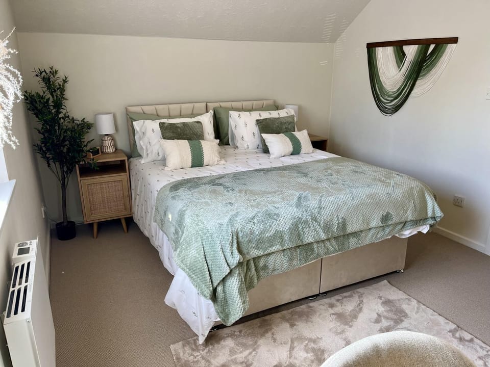 Bed, Bedroom