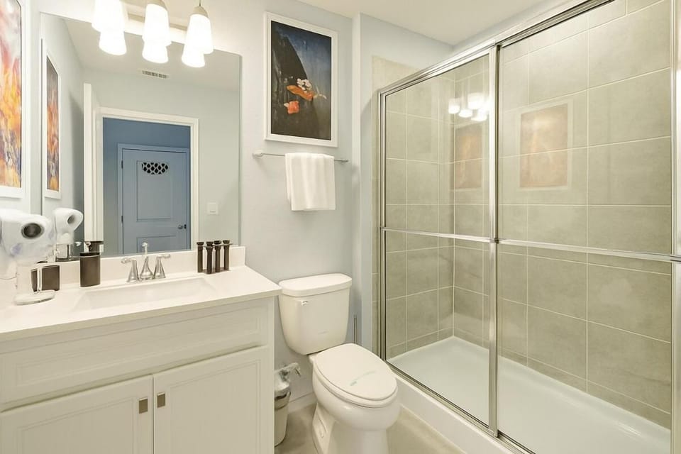 Brand new themed house with pvt pool & game room! House in Four Corners