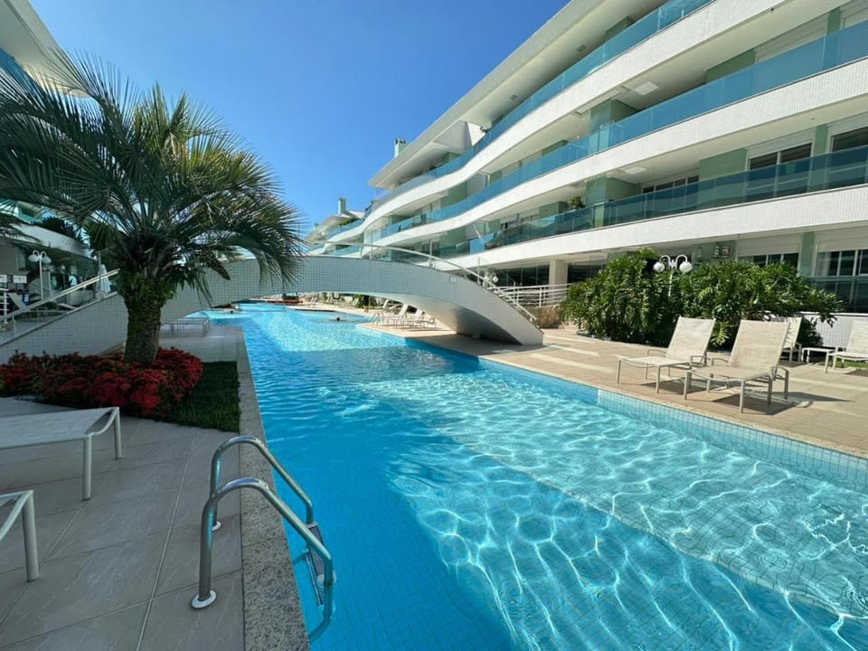 Apartamento c 4 dormitórios Apartment in Florianopolis