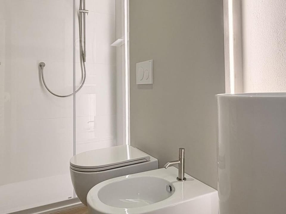 Toilet, Bathroom