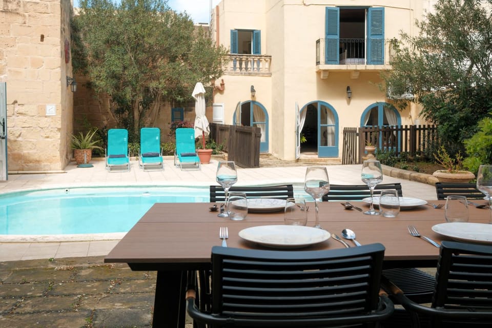 Day, View (from property/room), Seating area, Dining area, Pool view, Swimming pool, sunbed