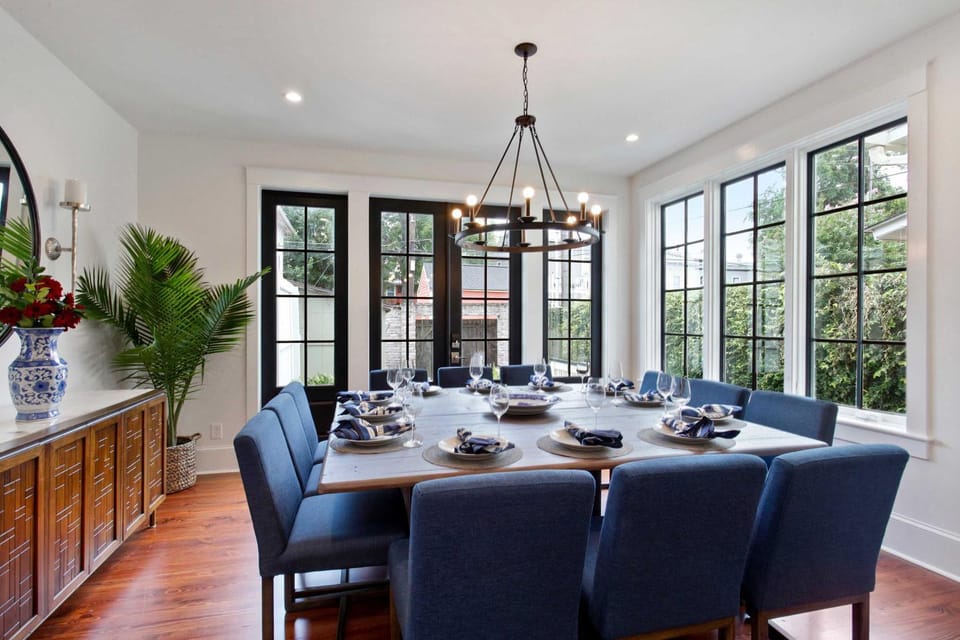 Renovated Victorian Home Forsyth Park House in Savannah