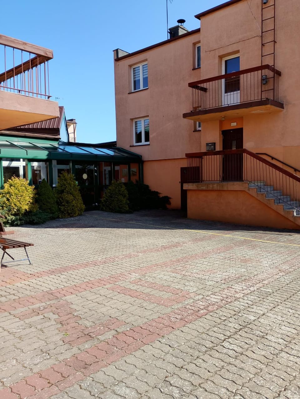 Property building, Day