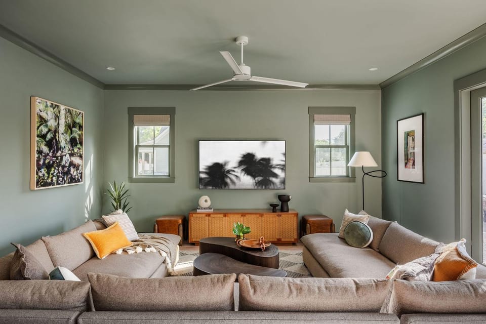 14BR Luxury Compound Private Pool Built-in spa House in Savannah