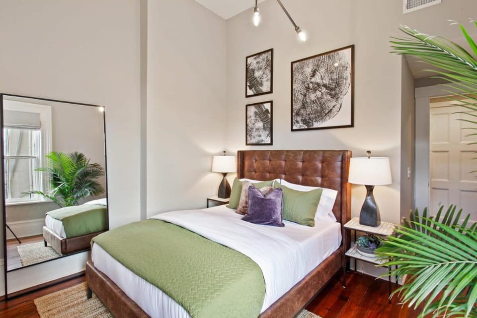 Glowing Southern Restoration House in Savannah