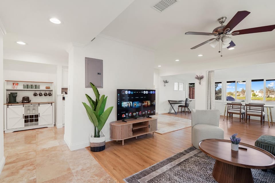 TV and multimedia, Living room