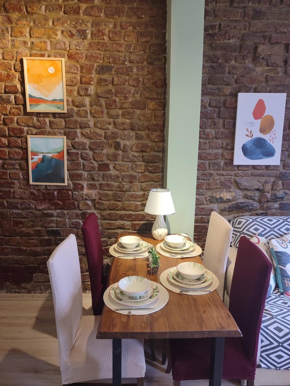 Decorative detail, Dining area