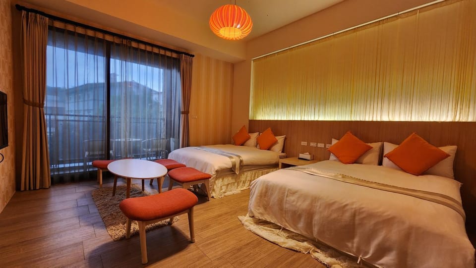 View (from property/room), Photo of the whole room
