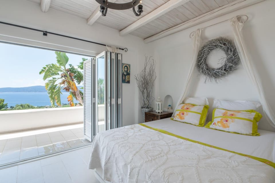 Property building, Living room, Bedroom